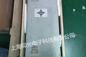 西门子70系列变频器55KW上电就报F002故障维修图片