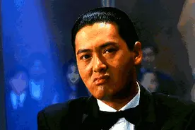 棋牌桌上出现作弊工具 隐形眼镜看出记号图片