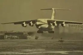 世界产量最大的大型军用运输机---伊尔76五十岁了图片