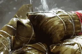 火了133年的粽子状元！会爆浆口口馅，一口一块黑猪腿肉图片