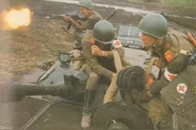 1994年苏军撤离德国，德国为苏军买车买房，还拿出百亿美元感谢图片