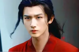 李宏毅资源真好！新剧女主顶尖颜值，甜蜜同框剧照让粉丝尖叫图片