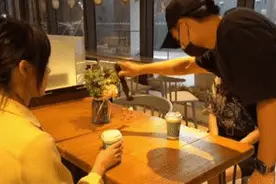 模特动作僵硬该怎么拍好视频？4招运镜挽救局面，难度指数1颗星图片