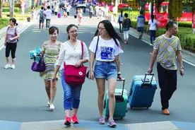 考上外地的大学，是否有必要迁户口？看看聪明人怎么选择图片