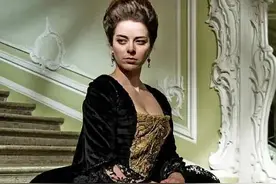 普京的偶像：14岁嫁到俄国，踩着沙皇丈夫尸体上位，拥有23个情人图片