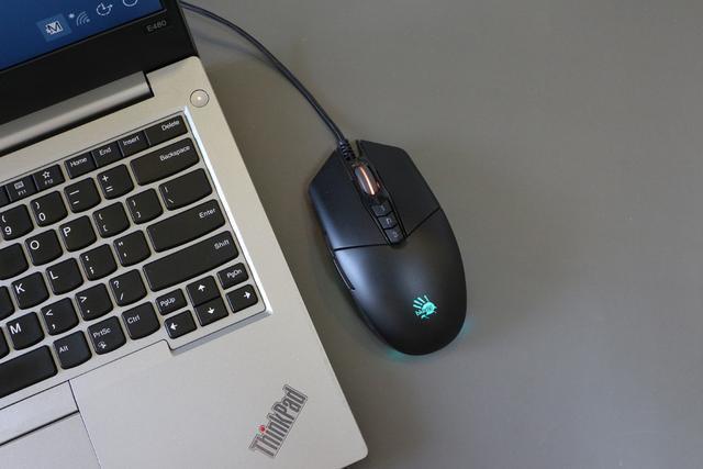 200万圈光轮！伪游戏发烧友、办公用户用啥鼠标？血手幽灵P9