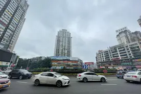 黄河路转盘，告别拥堵图片