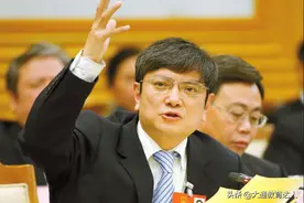 “强哥”校长：家长带孩子坐过山车，碰碰车，是害了孩子图片