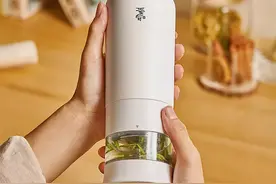 超实用「1秒茶水分离」杯，一倒一立，浓淡自控，好看还好用图片