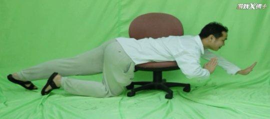 这款沙雕游戏没人没钱没技术，靠拍照片制作，却获得世界大赛认可