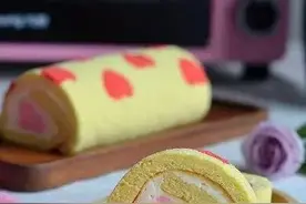 奶油奶酪夹心蛋糕卷图片