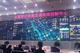用危险动作搏出位，想当网红的“二哥”兄弟俩被网友举报了图片