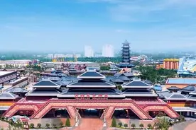 荆州方特厉害了！上半年业绩亮眼，全国20多家方特乐园排第一图片