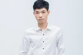 虎牙两大和平顶流主播PSI相遇，鲨鱼哟：比老六我还没输过图片