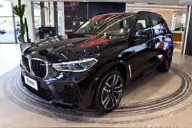 V8的宝马SUV，纯进口带四驱，能追超跑，带你看宝马X5 M图片