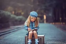 如何教孩子面对陌生人？保护自身安全，父母的教育尤为关键图片