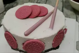 老妈也有少女心，母亲节送她自制的粉色慕斯蛋糕，心里乐开花图片