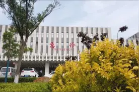 我的护士妈妈：因为有你 世界才如此美丽图片