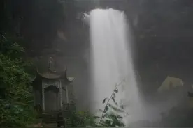 路边的瀑布见过面？云和赤石龙瀑亭图片