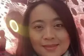 一心效忠于美国的华裔女感染新冠，曾2次要求检测被拒死亡图片