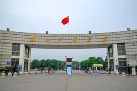 武汉这所高校：颜值超高，坐拥无数"网红圣地"，还是热门电视剧的取景地！图片