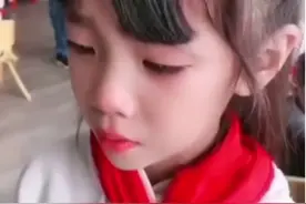 “青蛙站着时是2条腿”，女孩计算题被打叉，家长却夸孩子答对了图片