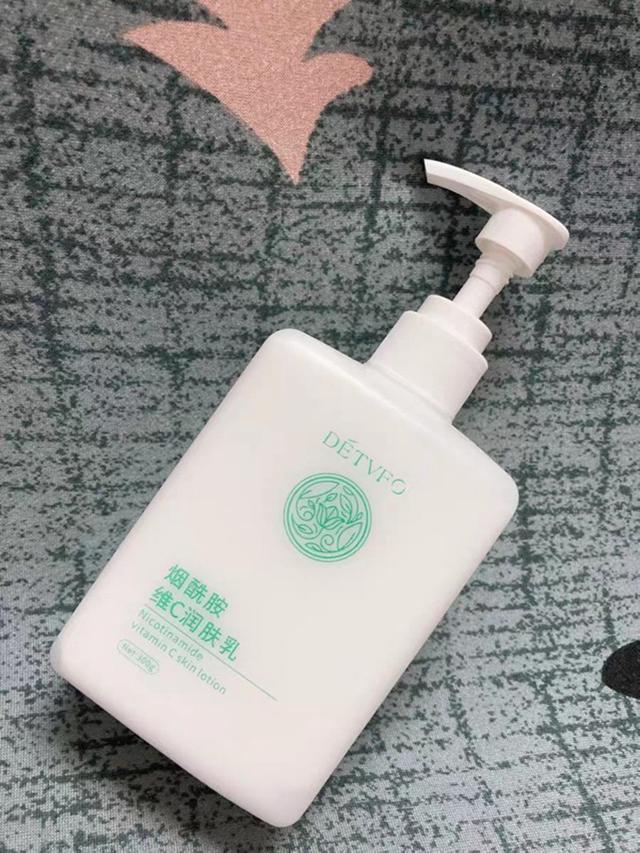 保持一天湿润的身体乳