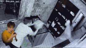 开心一刻｜一个人容易想太多，想太多容易一个人