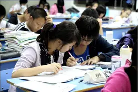 叛逆、骂人、顶撞长辈？当孩子进入“仇亲期”，家长千万不要忽视图片