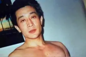 北京90年代一个混混，一路追着向华强打到深圳，拿一把刀闯浙江村图片