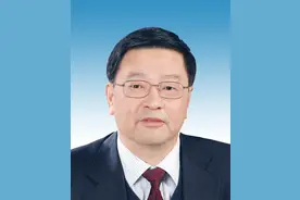 快讯 | 焦彦龙邢国辉当选河北省人大常委会副主任 张国华严鹏程当选省政府副省长 黄明耀当选省法院院长图片