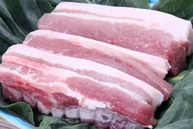 过年买五花肉，先弄懂“上五花”和“下五花”的区别，避免买错图片