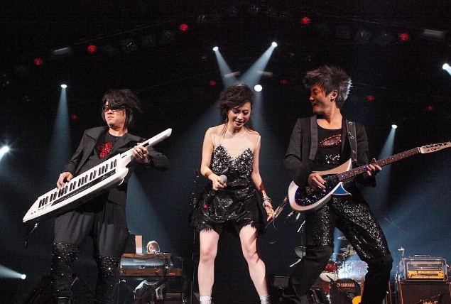 飞儿乐队主唱詹雯婷为什么换掉 飞儿乐队主唱詹雯婷什么时候换掉