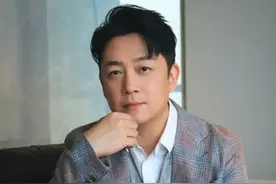 遭背叛、发福、被董洁害惨的潘粤明，早已身价上亿逆袭成老板图片
