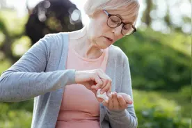阿司匹林吃到70岁就可以停了吗？这要看情况，有些人不可以停图片