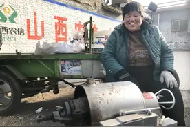 58岁农村胖大妈 网购回神器做生意 又环保又挣钱说发财不是梦图片