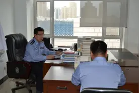 七名花季少年为争夺女友造成一死四伤 他七次到现场勘查终于锁定重要线索……图片