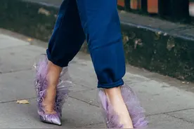 8个奢侈品万元高跟鞋，每一款都好"戳"心！香奈儿平底鞋意外出镜图片