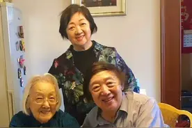 冯骥才近照，与太太顾同昭撞脸被误认兄妹，103岁母亲精神矍铄图片