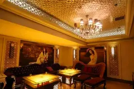 郑州“皇家一号”揭秘：年营收2亿，一夜坍塌，幕后老板远走海外图片