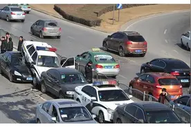 车险买几种最划算？老交警提醒：有这3种就够用了，别多交智商税图片