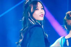 雷过赵小棠的爆顶头，迷过吴宣仪的杀马特？这些发色竟成了爆款…图片