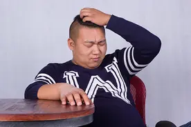 头皮上长小疙瘩，原因是什么？对身体会不会有危害？一文告诉你图片