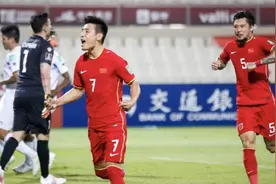 双喜临门！国足2-0击败菲律宾：喜提300万奖金，出线形势大好图片