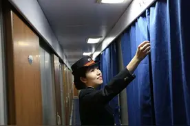 火车卧铺总是男女混住？女性安全是否有保证？乘务员道出实情图片
