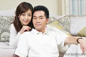 中年女人智斗女闺蜜，拒绝闺蜜插足自己的家庭，丈夫：有你真好图片