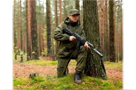 俄军迷彩服军衔伪装效果好，指挥官很安全，居安思危设计元帅军衔图片