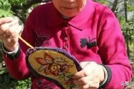 江苏苏州：常熟3岁哥哥学大人模样开锁，和1岁弟弟双双被锁屋内图片