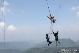 重庆万盛奥陶纪景区举办第三届国际极限挑战节图片