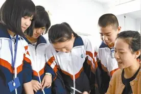 如取消教师职称评定，按教龄晋升，很多“教育老难题”能迎刃而解图片